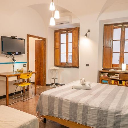 Lovingenoa Old Stone Appartement Buitenkant foto