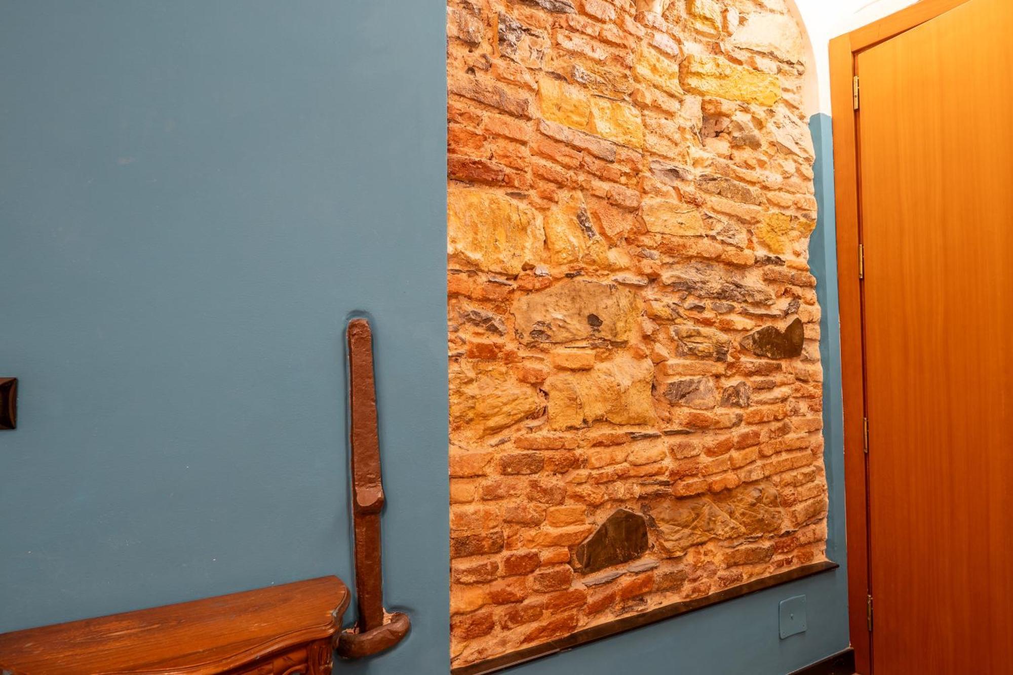 Lovingenoa Old Stone Appartement Buitenkant foto
